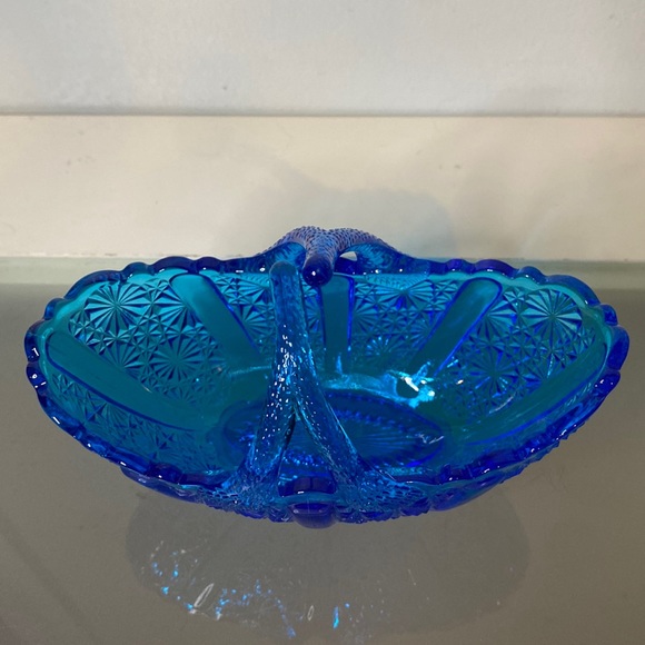 Daisy & Button Colonial Blue by Fenton, Glass Basket, Split Handle - Picture 7 of 16